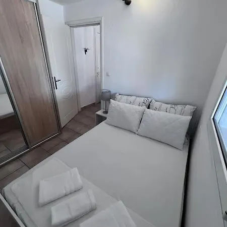 アパート Elpida Olympiakí Aktí