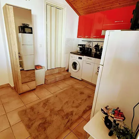 Apartment Elpida *